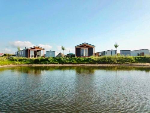 chalets-aan-water
